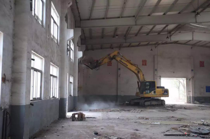 湖州南浔褚家漾区块进入拆除阶段 建筑物拆除作业有序推进